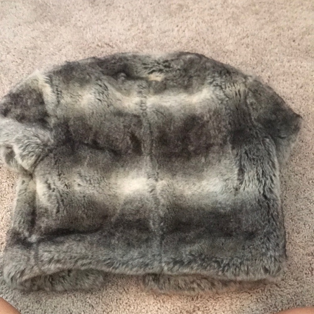 Fake fur - Picture 3 of 3